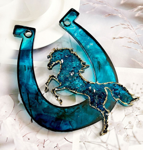 Молд №719.1  подкова с кристаллической лошадью (новый размер) 