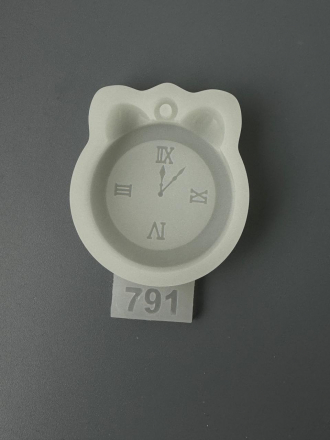 №791 Часы объемные Молд