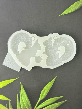 №710 Молд Белочки