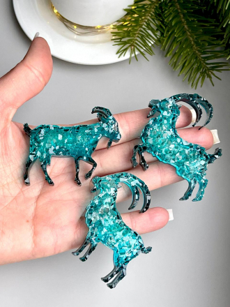 №629 Молд козы броши кристаллические 