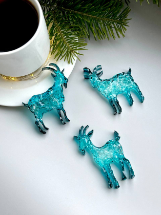 №622 Молд козы броши   кристаллические 