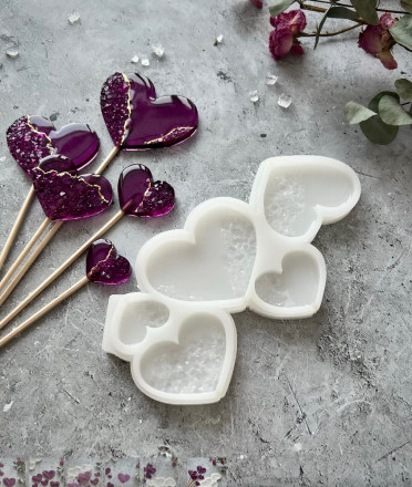 №953  Кристаллические сердечки 