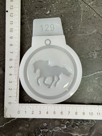 №129 Молд Лошадка глянцевая