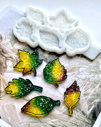 Молд №657 Листья с кантиком Кристаллические (мини брошки) 