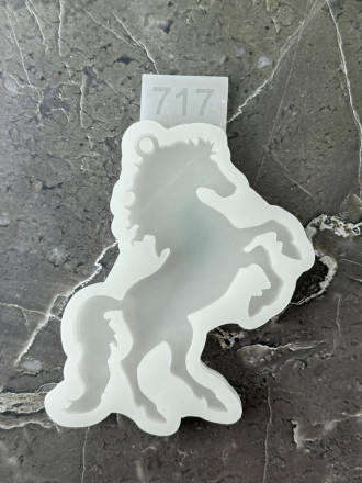 №717 Молд Лошадь глянцевая  