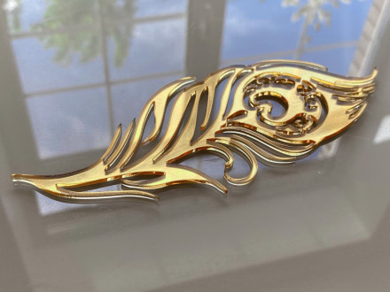 Изделия из зеркального акрила на заказ