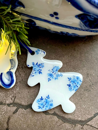 №779 Елки глянцевые 3 шт 