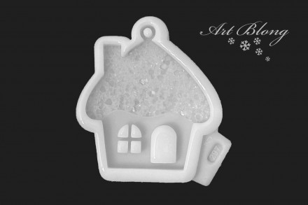 №297 Домик с кристаллической крышей 