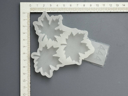 Молд №444 Кленовые листья глянцевые  3 вида 