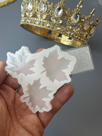 Молд №444 Кленовые листья глянцевые  3 вида 