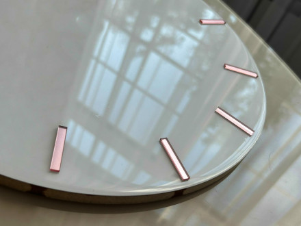 Розовые Деления для часов Stripes